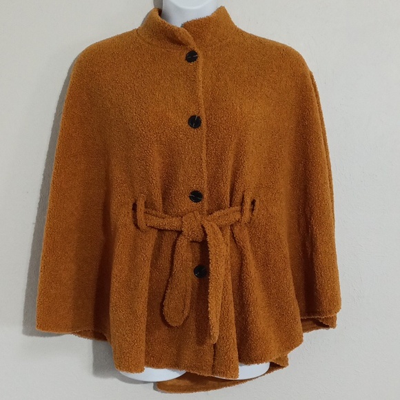 Faux Fur brown poncho with buttons and belt - Picture 1 of 8